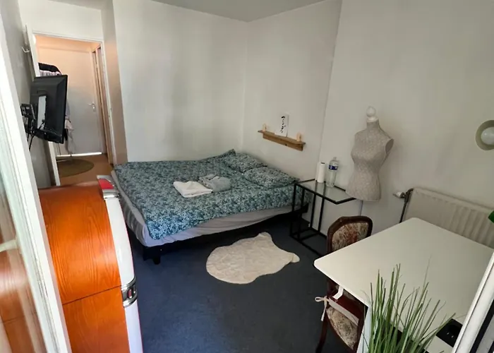 Room Private Chambre Prive